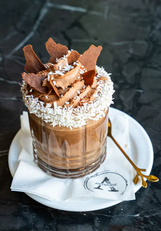 Latté Choco Bounty - Antipode Montréal