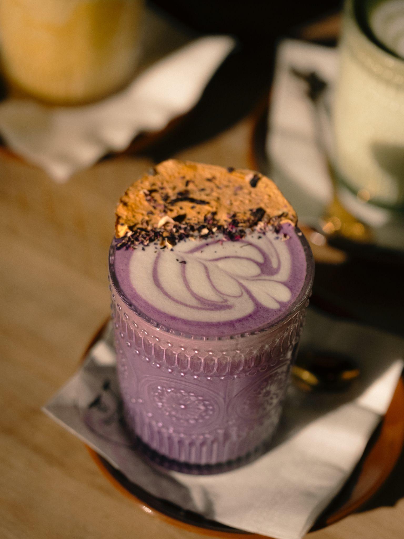 Latté ubé